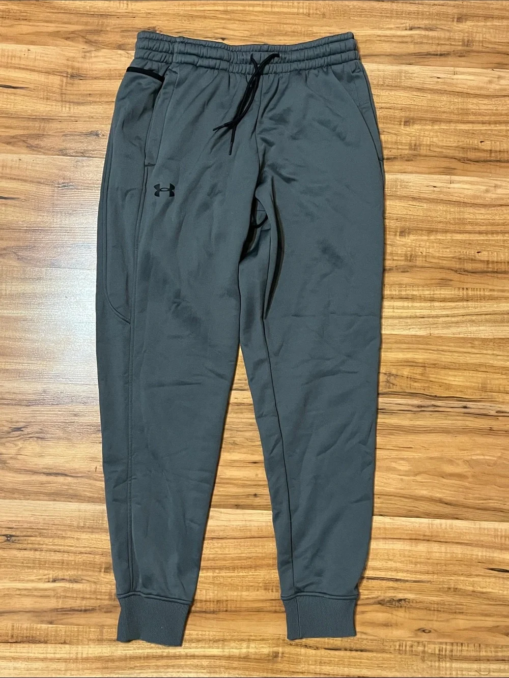 Under Armour boys Charcoal Gray Athletic Joggers youth large